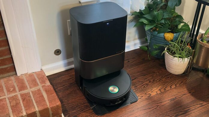 The most competent robot vacuum I tested last year just got a major upgrade