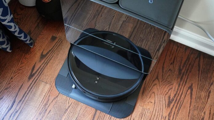 I tested a robot vacuum with zero-tangling technology - here's my buying advice after a month
