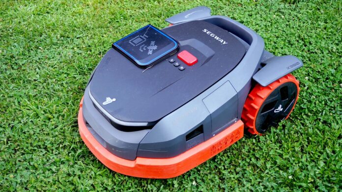 I let the Navimow X3 mow my grass for months - here's why I haven't touched it since