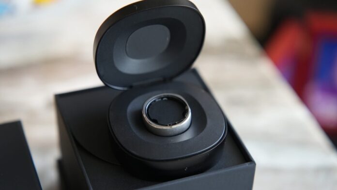 This subscription-free smart ring gave my Oura a run for its money (and it's cheaper too)