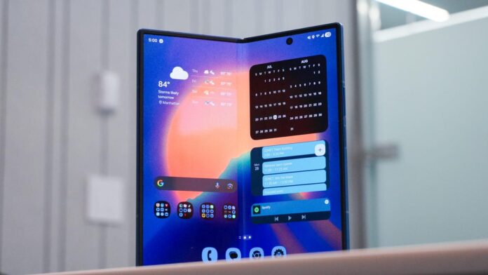 5 bloatware apps you should delete from your Samsung phone ASAP