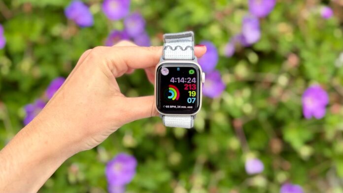The Apple Watch SE 3 is the best deal right now - but I'm not upgrading for 2 big reasons