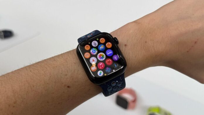 I compared Apple and Samsung's best smartwatches - here's who wins for now