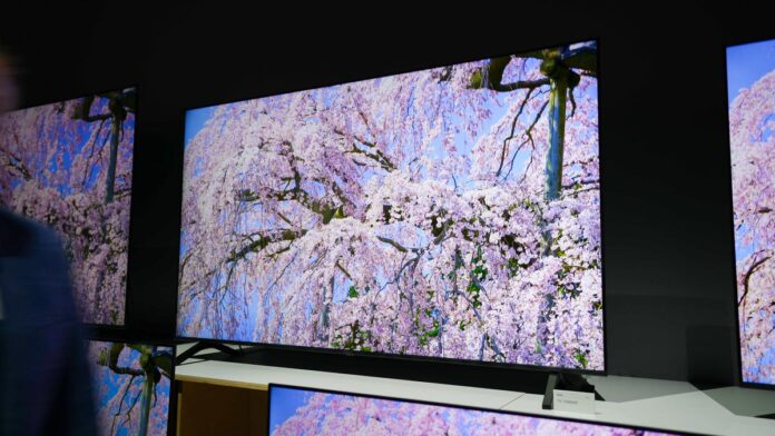 Your smart TV's USB port is more useful than you think - 5 clever ways to use it