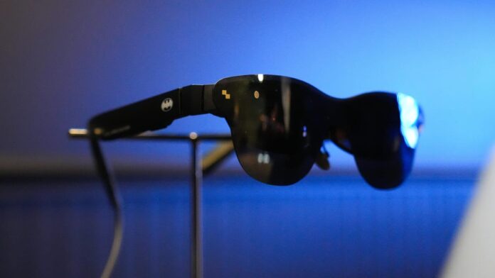 I wore the world's first HDR10 smart glasses, and they can easily replace my home TV